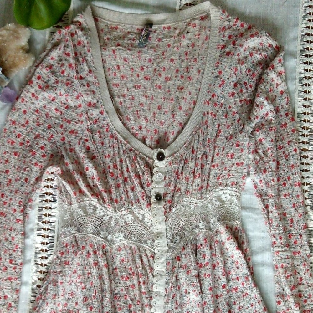 Cottage Core Free People Floral gauze top Small
